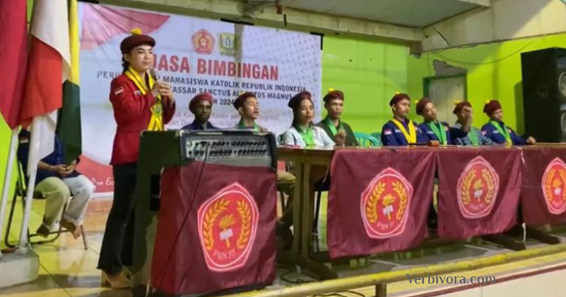 Dawita Rama, Ketua Presidium PMKRI Cabang Makassar periode 2023-2024, dalam sambutannya menyampaikan harapannya agar para anggota baru ini dapat menjadi kader yang militan dan berintegritas serta menjunjung tinggi nilai-nilai PMKRI. Pelantikan yang berlangsung di Pucak Teaching Farm, Maros, Sulawesi Selatan (13/4/2024)(Foto: Ist)